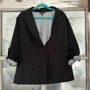Torrid striped lined crepe blazer size 2